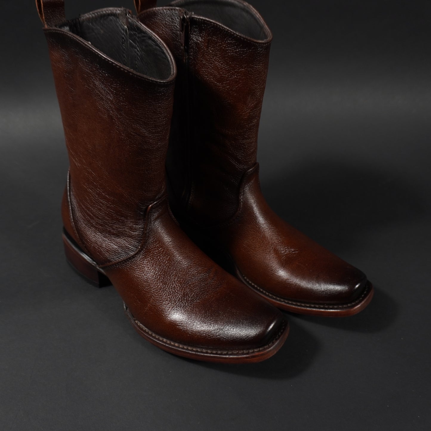 Botines de cierre cafes, punta dubai