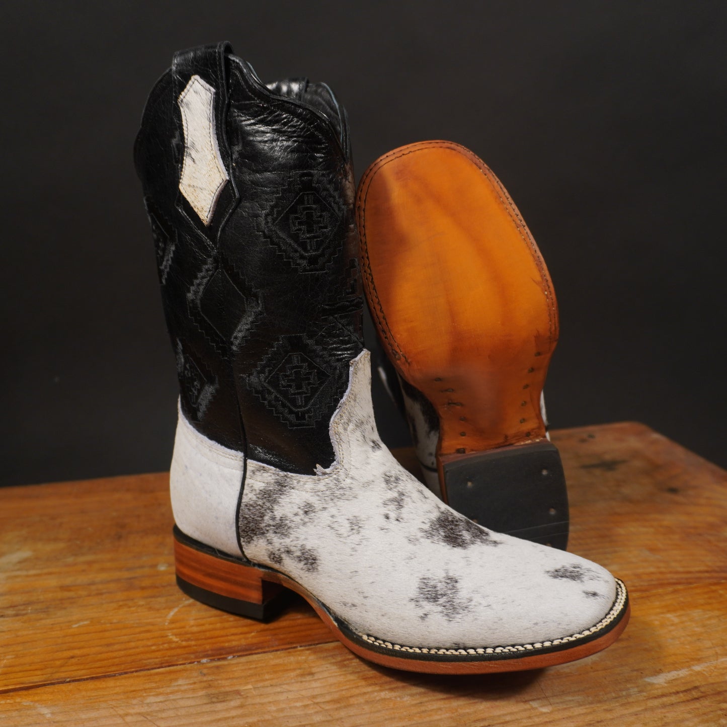 Botas de pelo de vaca y punta cuadrada