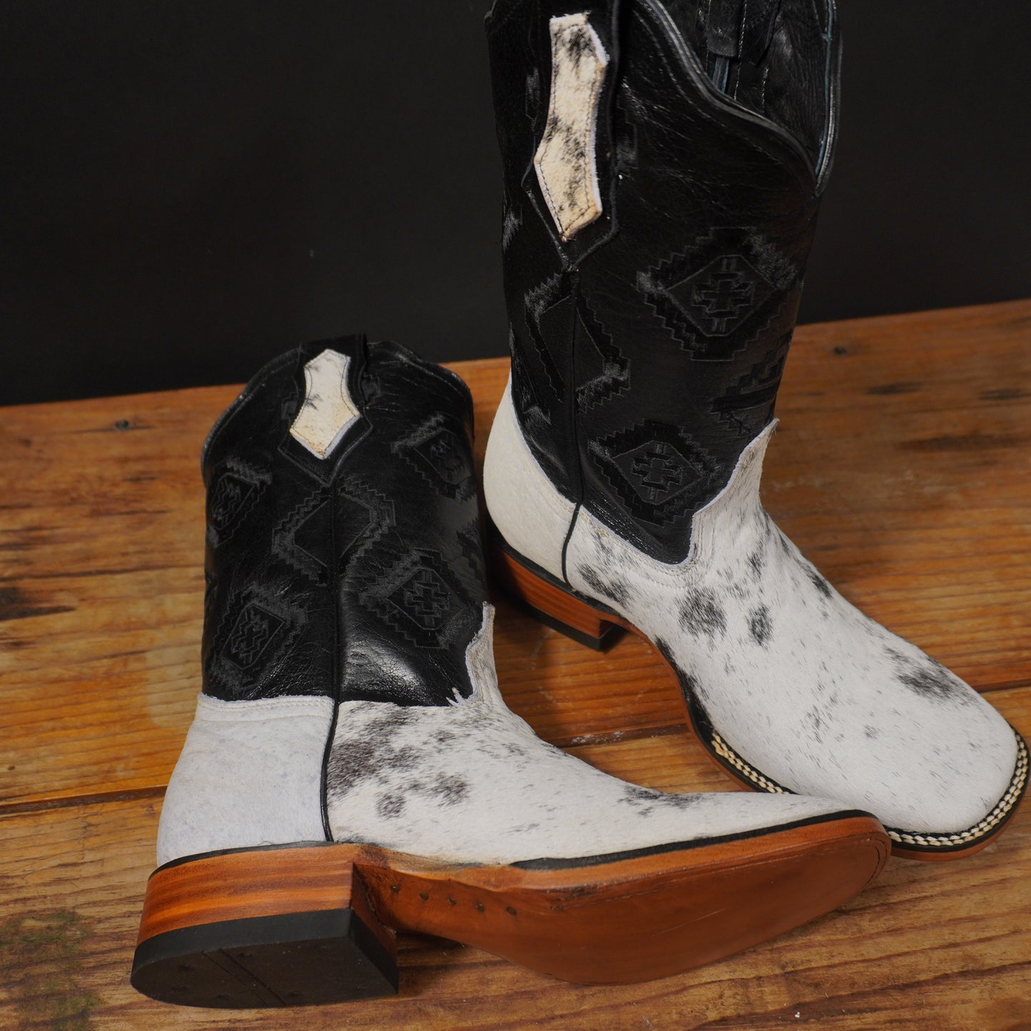Botas de pelo de vaca y punta cuadrada
