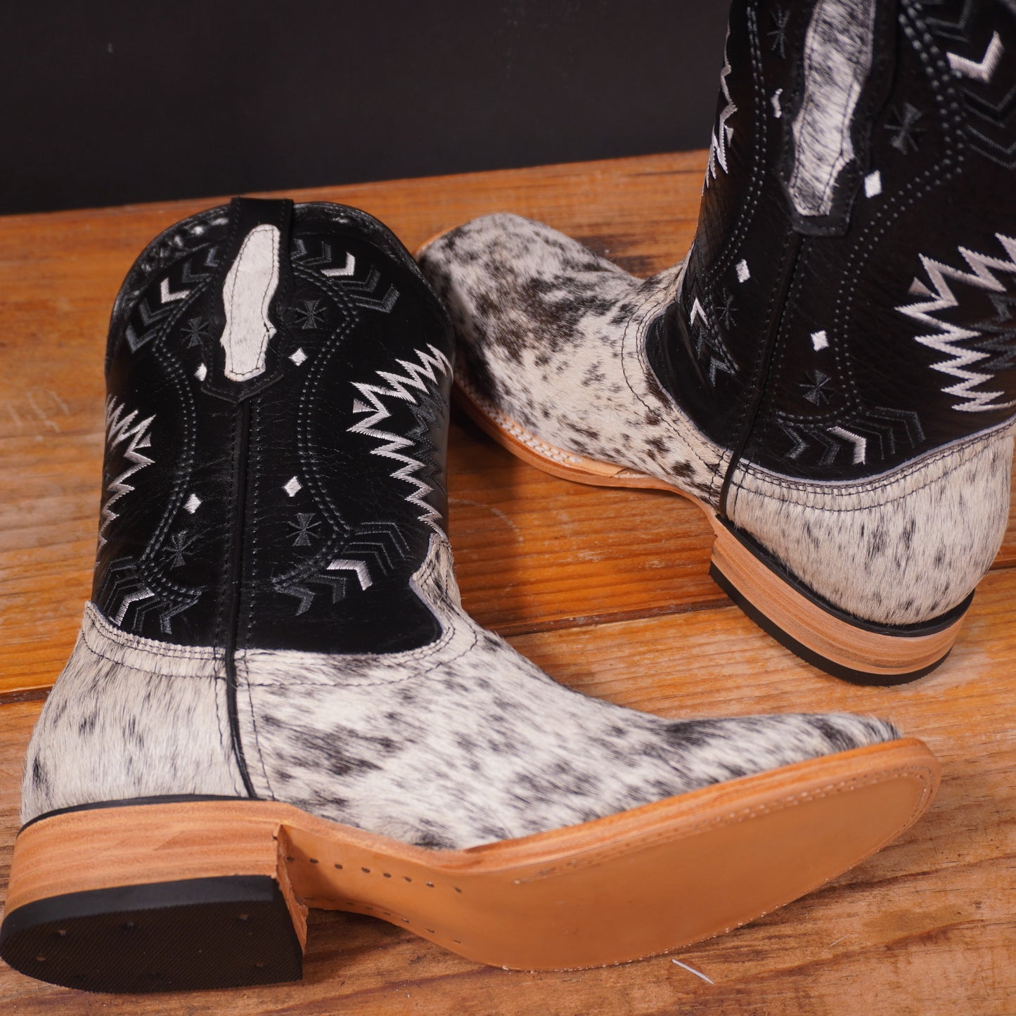Botas de pelo de vaca y punta cuadrada