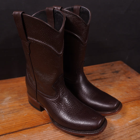 Botas cafe oscuro y punta dubai