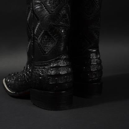 Botas negras nuca de caimán y punta cuadrada