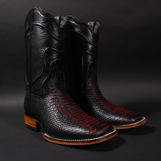 Botas negras con rojo piton, suela roja y punta cuadrada