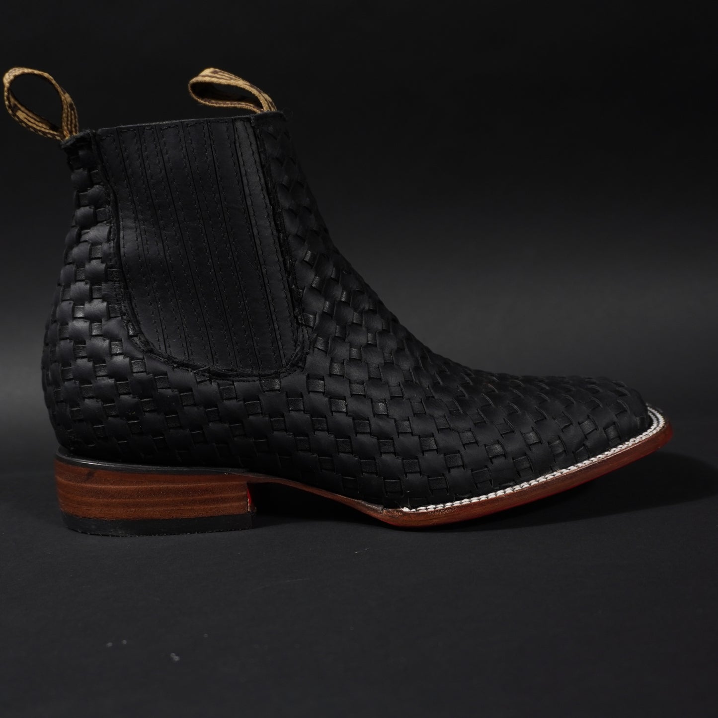 Combo Botines y cinturón petatillo negro