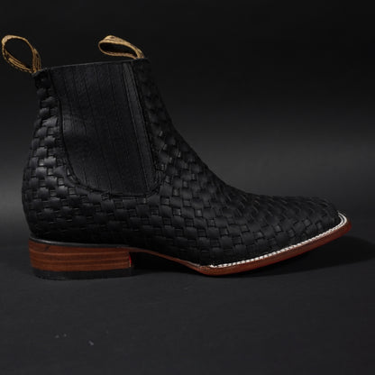 Combo Botines y cinturón petatillo negro