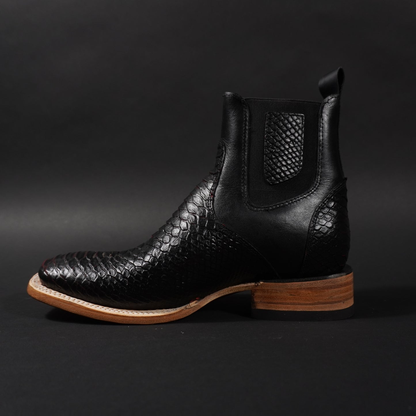 Botines negros con rojo, piton