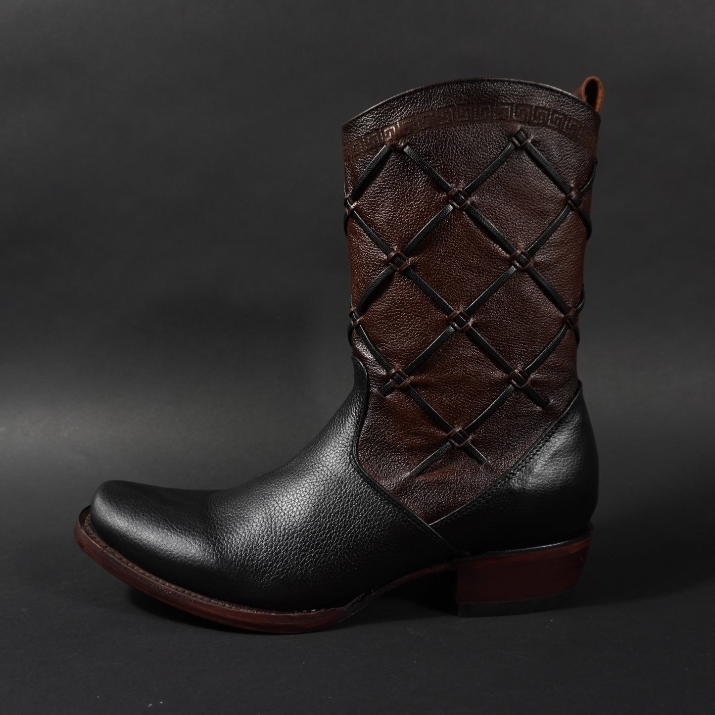 Botines de cierre negros, punta dubai