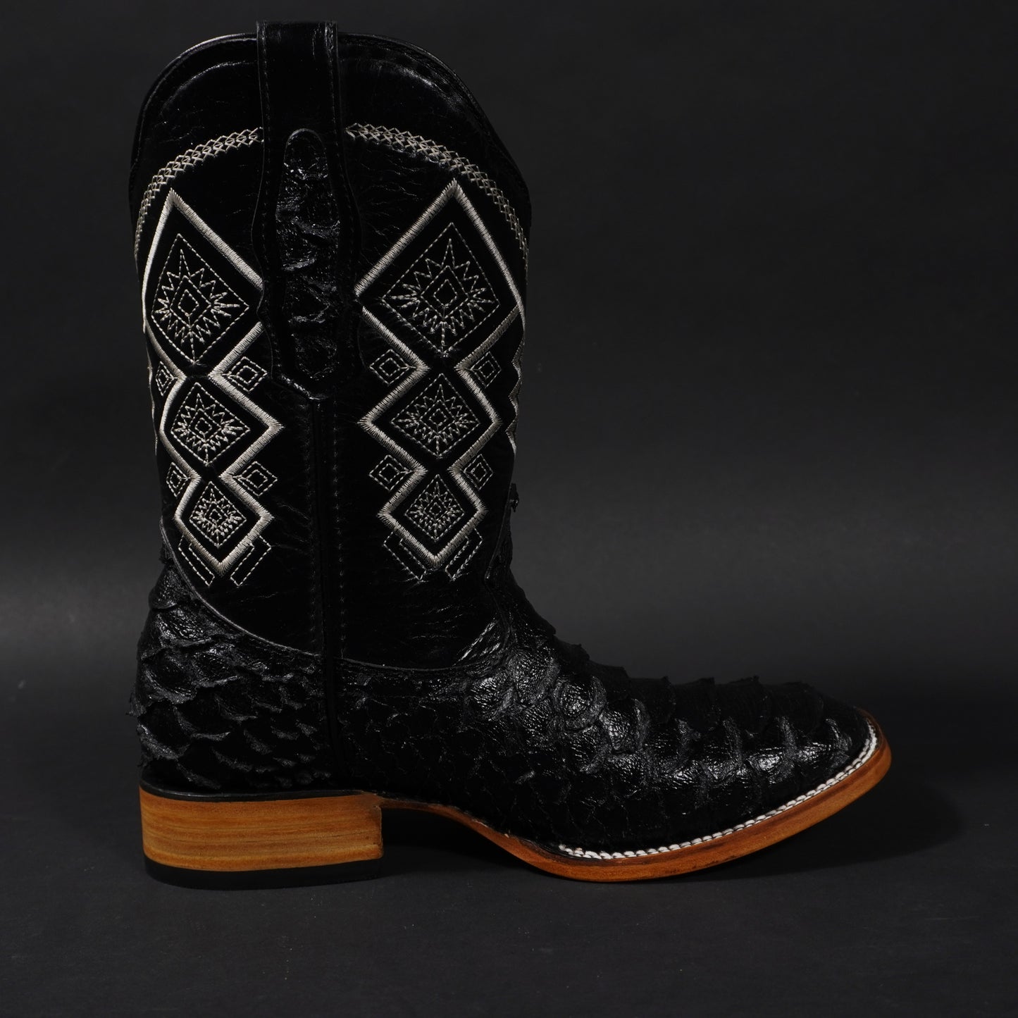 Botas negras piton gigante y punta cuadrada