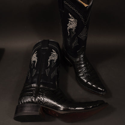 Botas color negro cocodrilo y punta sinaloa
