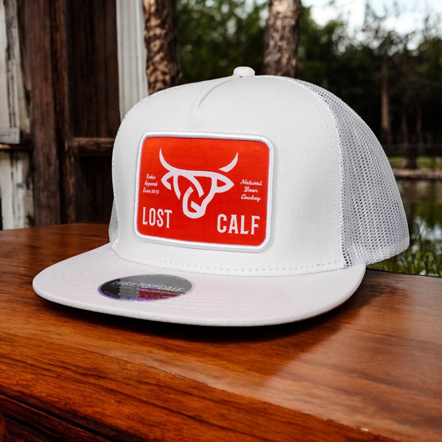 Gorra Lost Calf Original Flat Plate White/Red