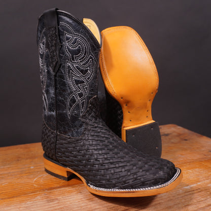 Botas negras de petatillo y punta cuadrada